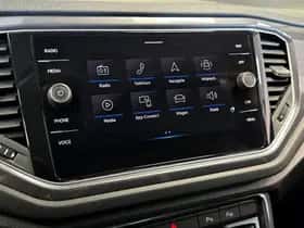 Volkswagen T-Roc (2021) thumbnail 10