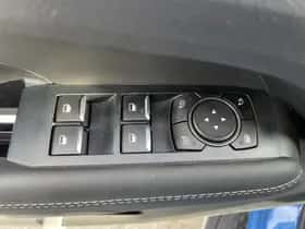 Volkswagen Amarok (2024) thumbnail 9