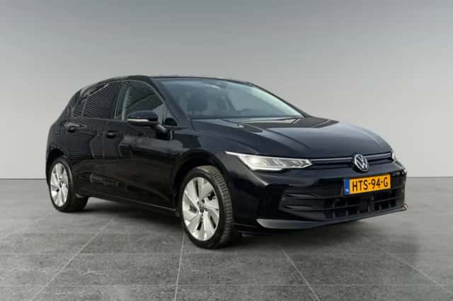 Volkswagen Golf (2025) thumbnail 3