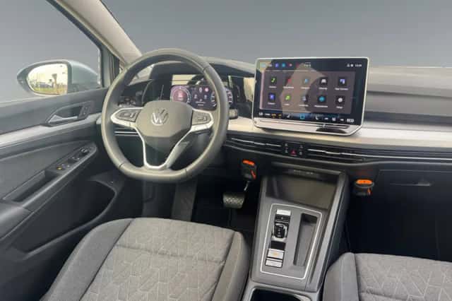 Volkswagen Golf (2025) thumbnail 5