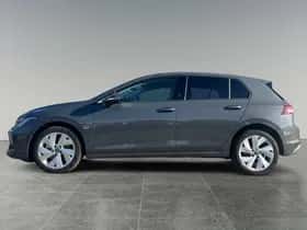 Volkswagen Golf (2025) thumbnail 2