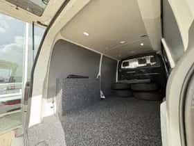 Volkswagen Transporter (2024) thumbnail 14
