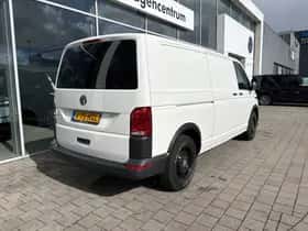 Volkswagen Transporter (2024) thumbnail 16