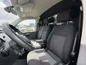 Volkswagen Transporter (2024) thumbnail 26
