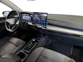 Volkswagen Golf (2025) thumbnail 23