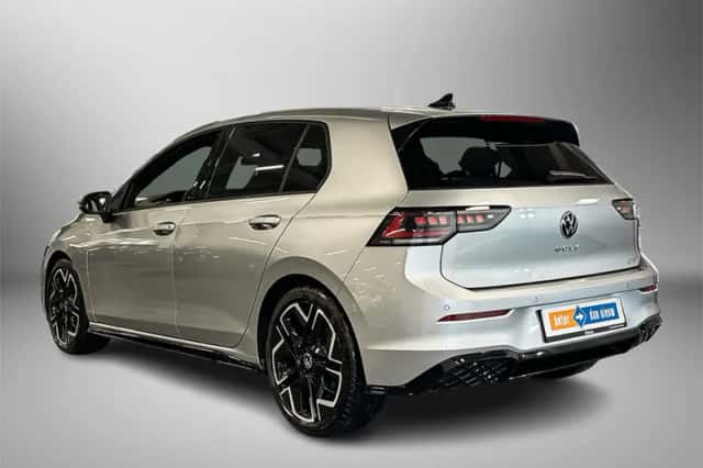 Volkswagen Golf (2025) thumbnail 3