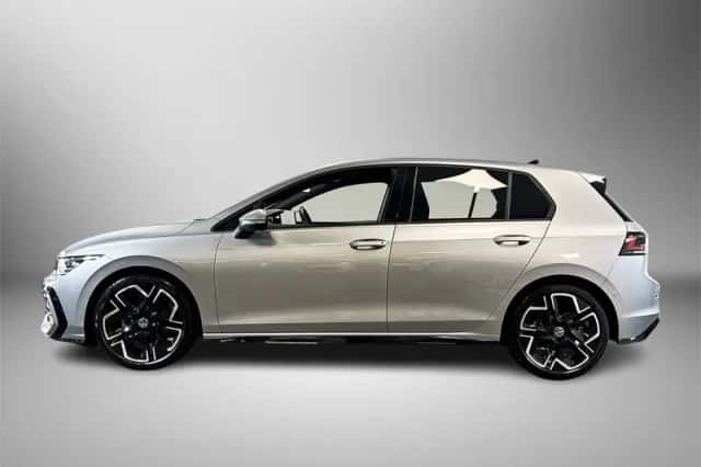 Volkswagen Golf (2025) thumbnail 5