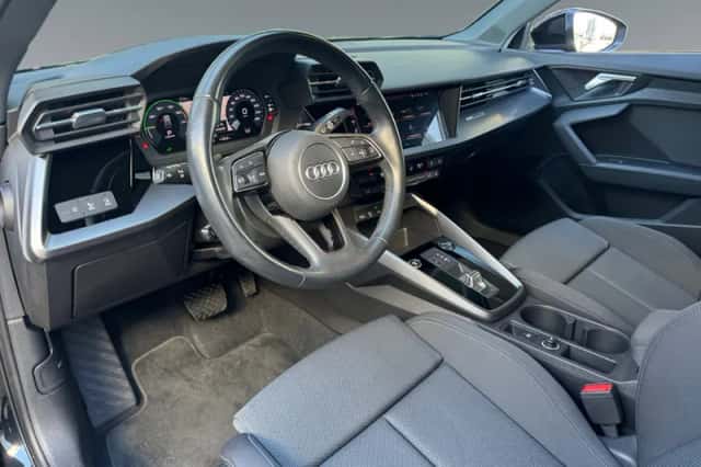 Audi A3 (2023) thumbnail 4