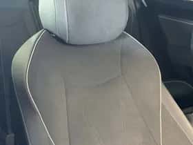 Volkswagen Passat (2025) thumbnail 14