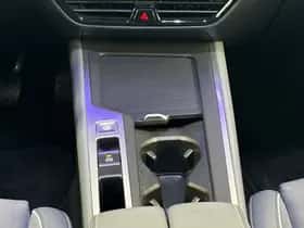 Volkswagen Passat (2025) thumbnail 16
