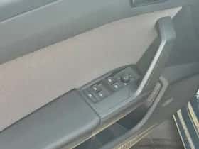 SEAT Leon (2026) thumbnail 10