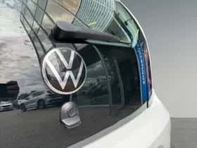 Volkswagen Up! (2021) thumbnail 8