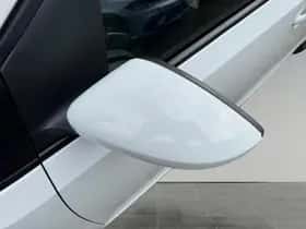 Volkswagen Up! (2021) thumbnail 10