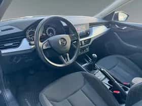 Škoda Kamiq (2020) thumbnail 4