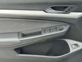 Volkswagen Golf (2025) thumbnail 23