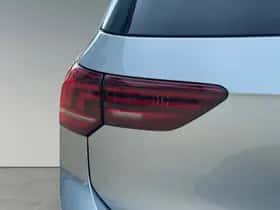 Volkswagen Golf (2025) thumbnail 9