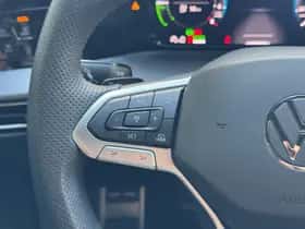 Volkswagen Golf (2025) thumbnail 24