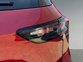 Volkswagen Golf (2025) thumbnail 9