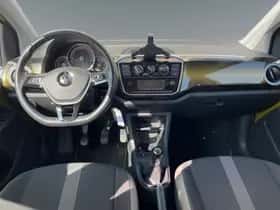Volkswagen Up! (2017) thumbnail 12