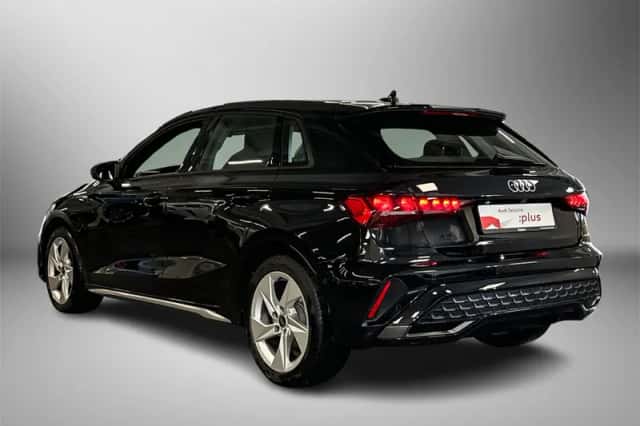 Audi A3 (2025) thumbnail 2