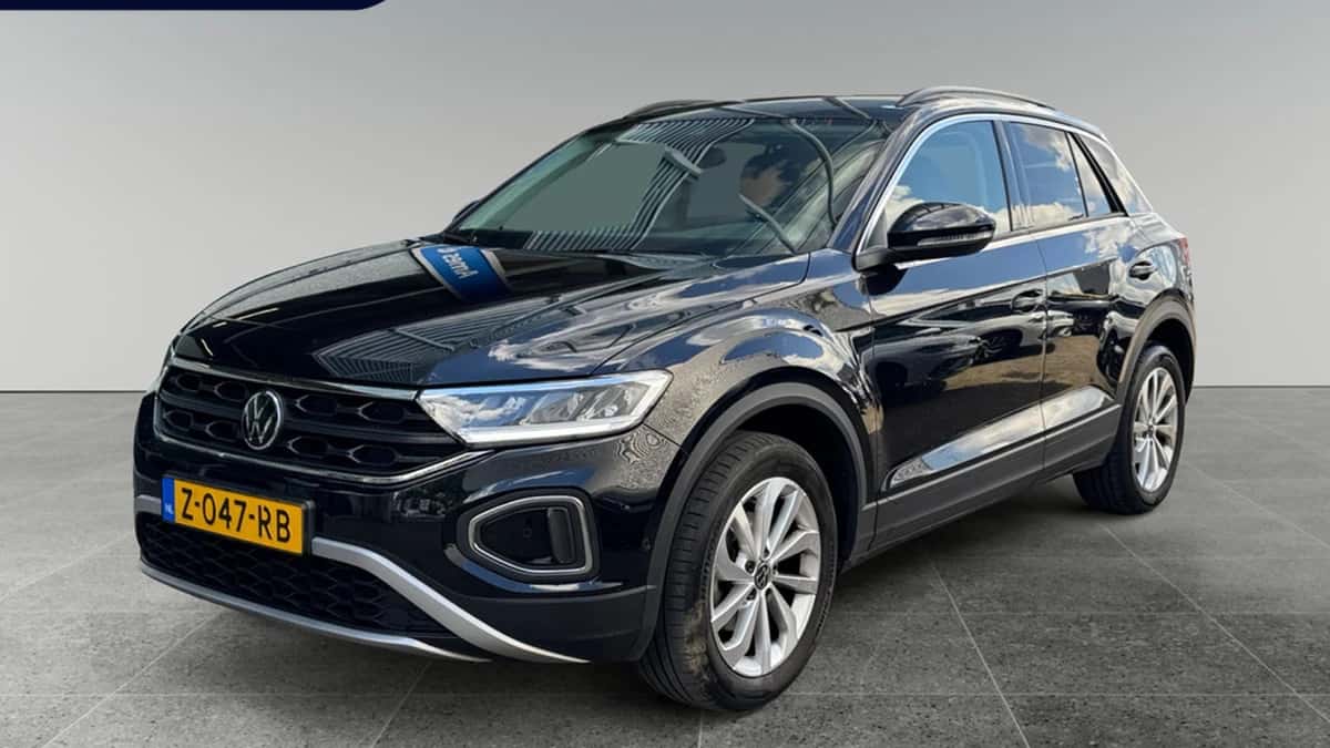 Volkswagen T-Roc (2024) — foto 1
