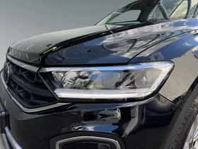 Volkswagen T-Roc (2024) thumbnail 10