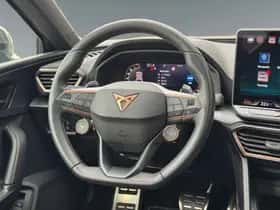 CUPRA Leon (2025) thumbnail 15