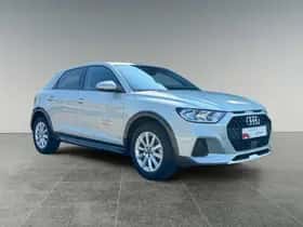 Audi A1 (2025) thumbnail 2