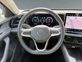 Volkswagen Passat (2025) thumbnail 13