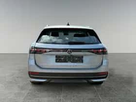 Volkswagen Passat (2025) thumbnail 6