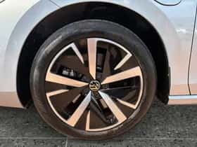 Volkswagen Passat (2025) thumbnail 10