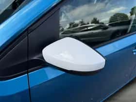 Volkswagen Up! (2019) thumbnail 11
