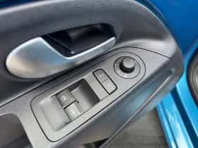 Volkswagen Up! (2019) thumbnail 19
