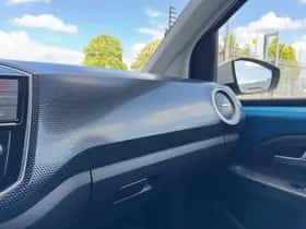 Volkswagen Up! (2019) thumbnail 20