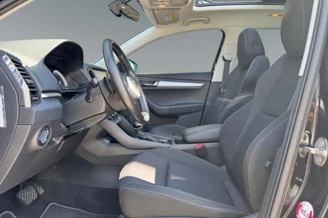 Škoda Karoq (2022) thumbnail 4