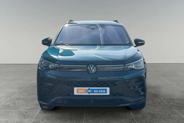 Volkswagen Tiguan (2025) thumbnail 5