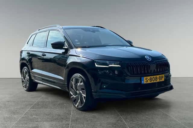 Škoda Karoq (2023) thumbnail 2