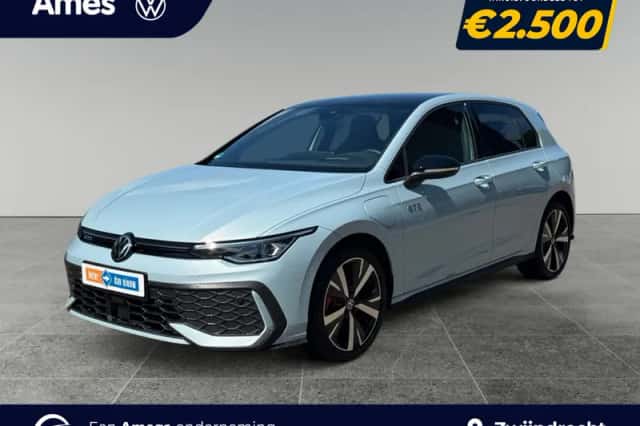 Volkswagen Golf (2025) thumbnail 1