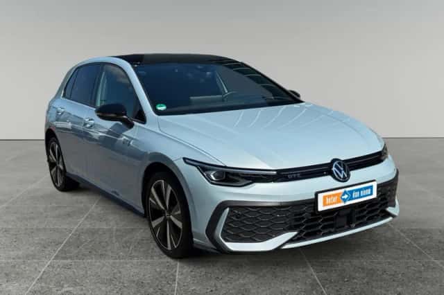 Volkswagen Golf (2025) thumbnail 3