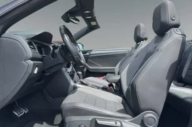 Volkswagen T-Roc (2021) thumbnail 4