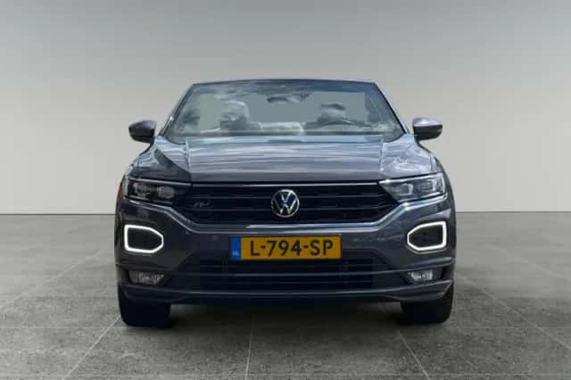Volkswagen T-Roc (2021) thumbnail 6