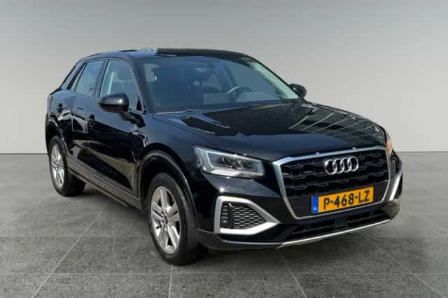Audi Q2 (2022) thumbnail 3