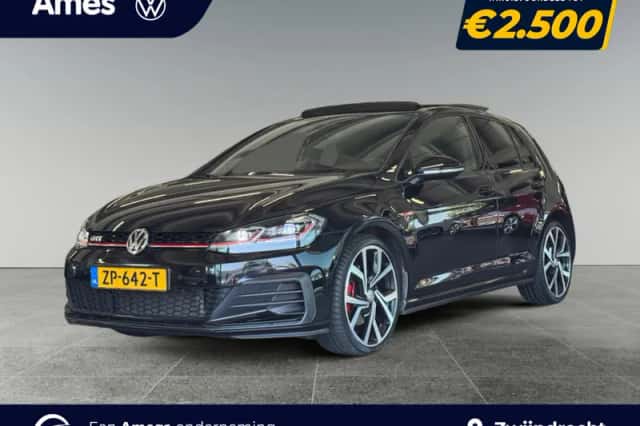 Volkswagen Golf (2017) thumbnail 1