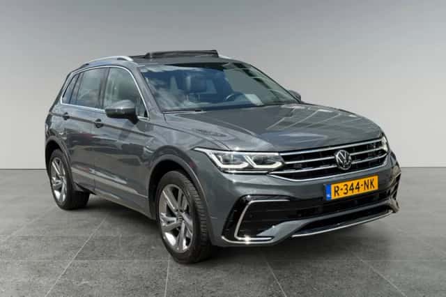 Volkswagen Tiguan (2022) thumbnail 2