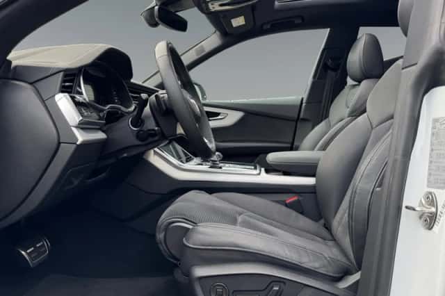 Audi Q8 (2025) thumbnail 3