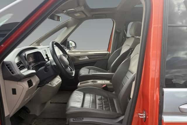 Volkswagen Multivan (2023) thumbnail 6