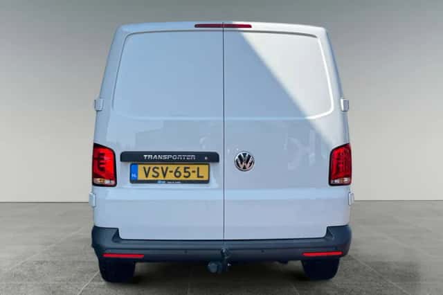 Volkswagen Transporter (2022) thumbnail 5