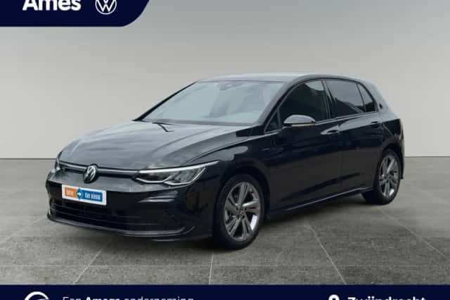 Volkswagen Golf (2024) thumbnail 1
