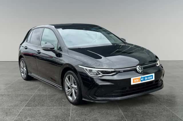 Volkswagen Golf (2024) thumbnail 2