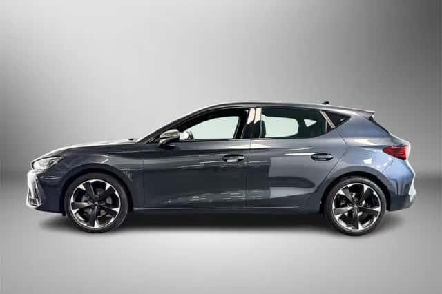 CUPRA Leon (2025) thumbnail 4